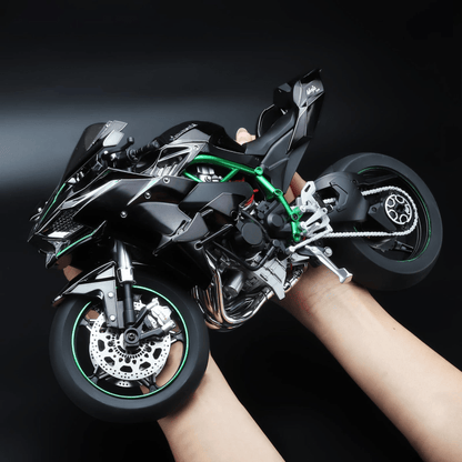 1:6 Scale Kawasaki Ninja H2R Model